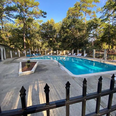 #111 Elaborate Condo Ideal Location 2Brm/2 Parking Hilton Head Island Eksteriør bilde
