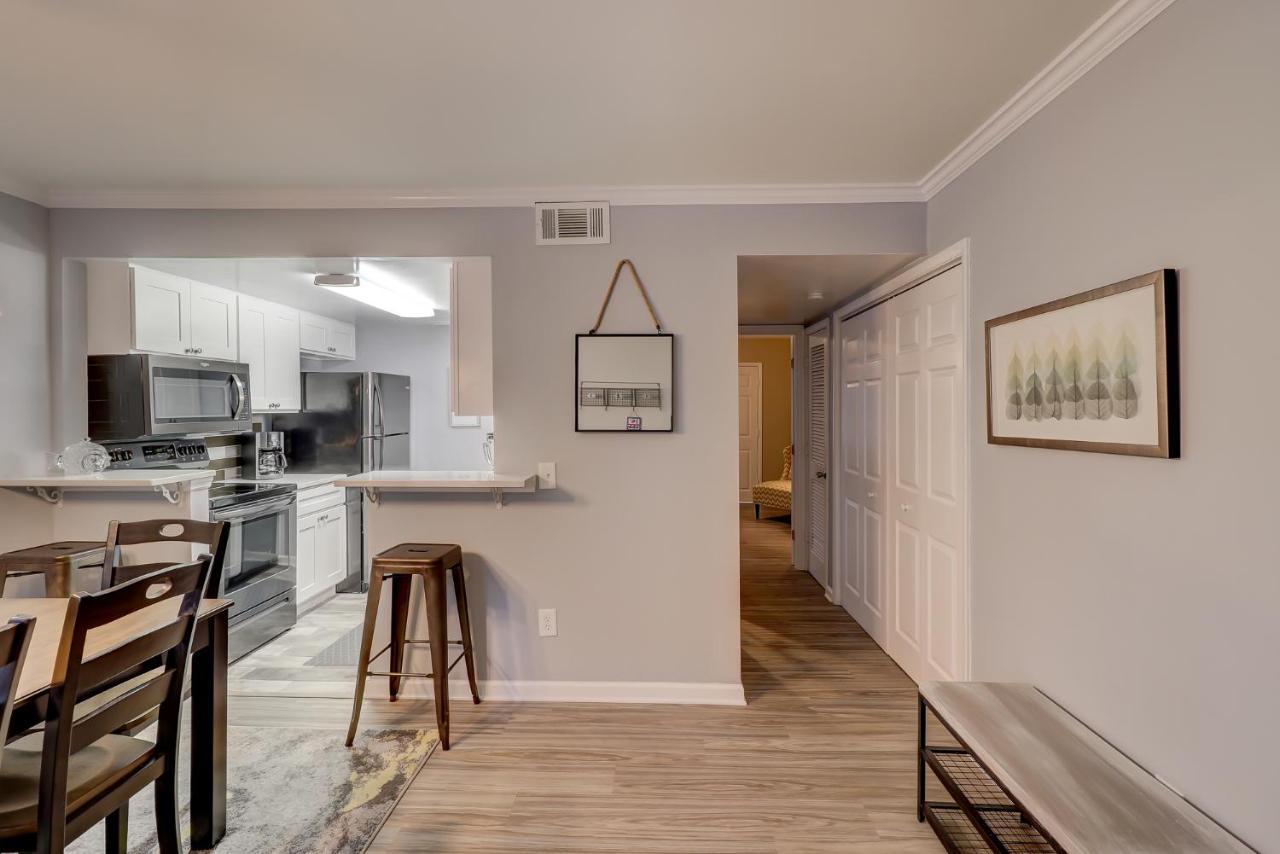 #111 Elaborate Condo Ideal Location 2Brm/2 Parking Hilton Head Island Eksteriør bilde