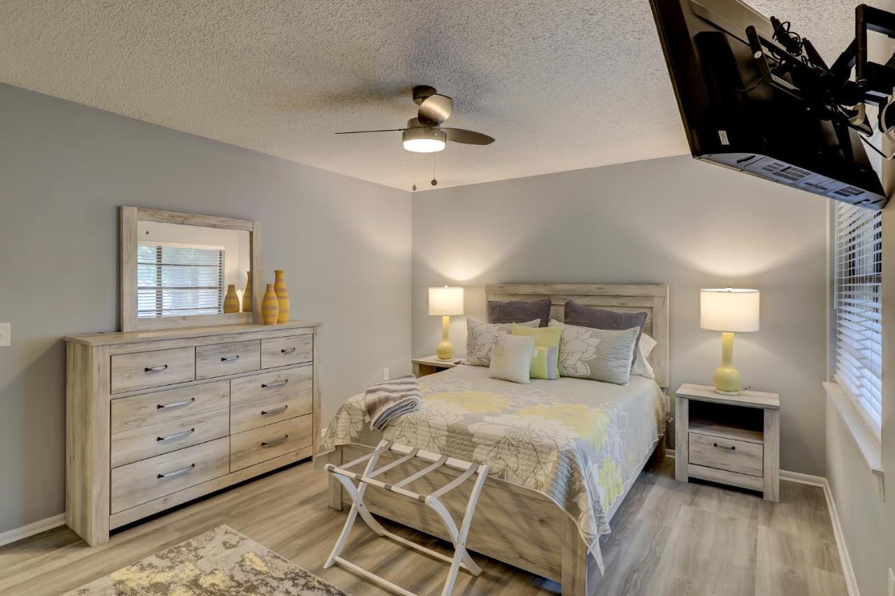 #111 Elaborate Condo Ideal Location 2Brm/2 Parking Hilton Head Island Eksteriør bilde